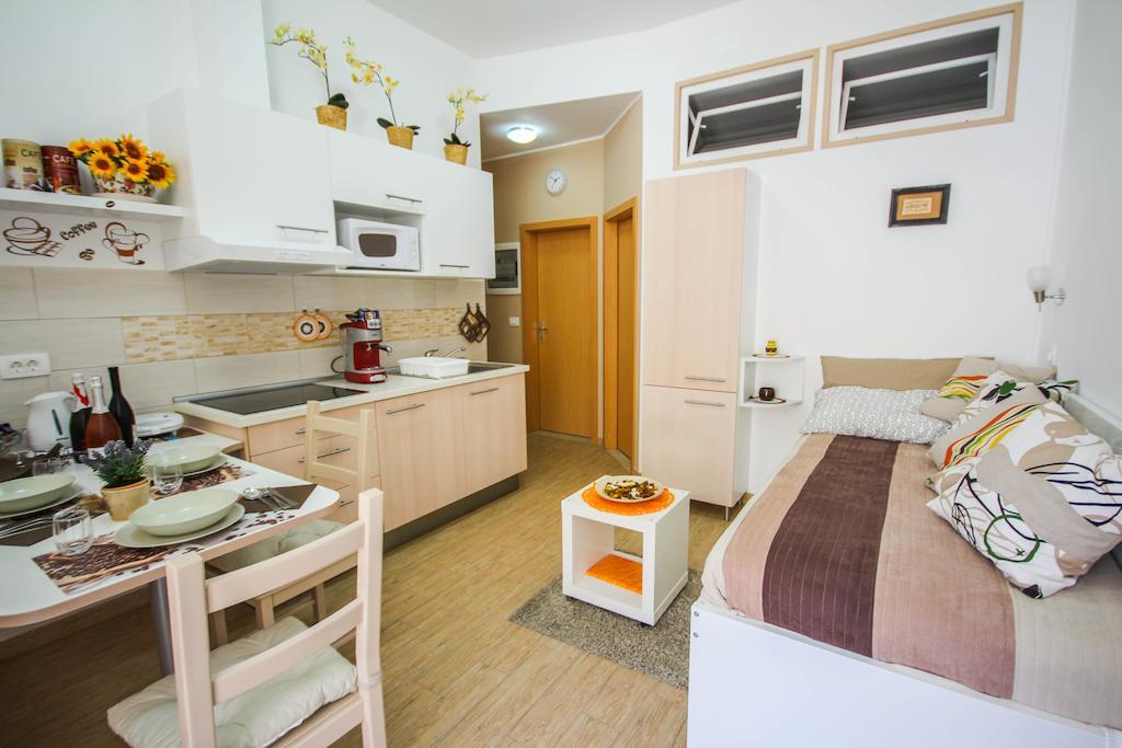 Apartments Lavanda & Cappuccino Порторож Экстерьер фото